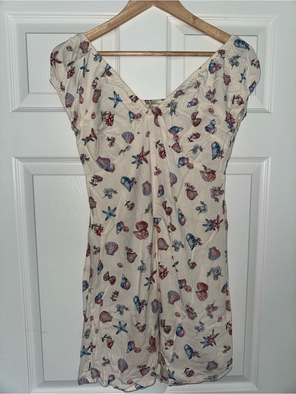 Monteau Cream One-Piece Romper with Red and Blue Seashell Print